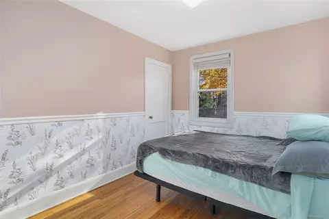 70 Vanderbilt Rd, Warwick, RI 02886 photo 18