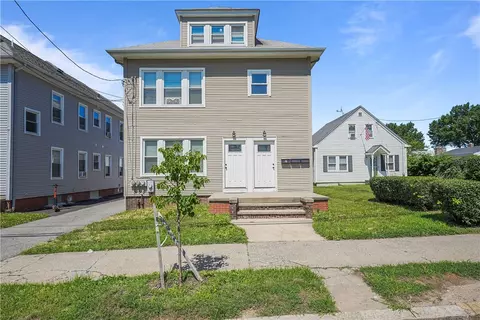 610 River Ave, Providence, RI 02908