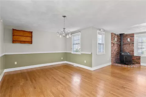 61 Kerri Lyn Rd, Warwick, RI 02889 photo 9