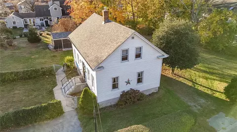 95 Dewolf Ave, Bristol, RI 02809