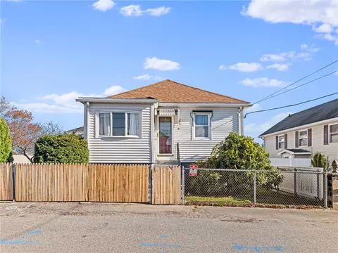 41 Martello St, East Providence, RI 02914