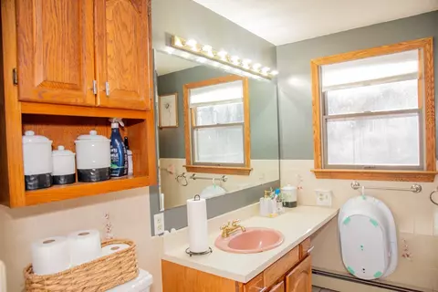 Bath - 78 Bertenshaw Rd, Woonsocket, RI 02895 photo 1 of 1