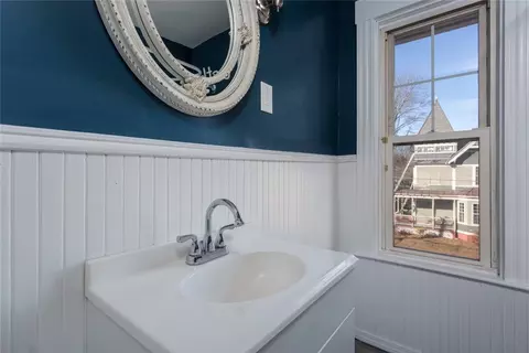 Bath - 53 Andrews St, Woonsocket, RI 02895 photo 2 of 3