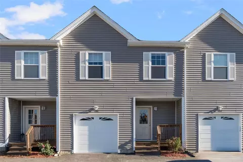 108 Ayda Rose Ave, West Warwick, RI 02893