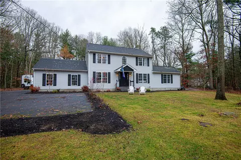 108 Skunk Hill Rd, Hopkinton, RI 02832
