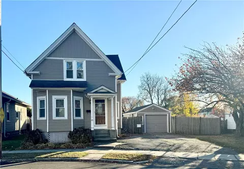 170 Rutherglen Ave, Providence, RI 02907