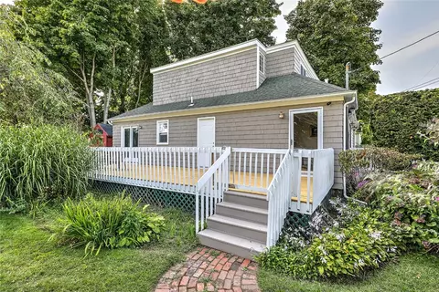 Exterior - 141 Shawomet Ave, Warwick, RI 02889 photo 13 of 18