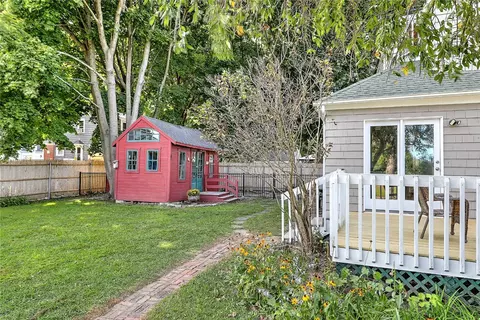 Exterior - 141 Shawomet Ave, Warwick, RI 02889 photo 6 of 18