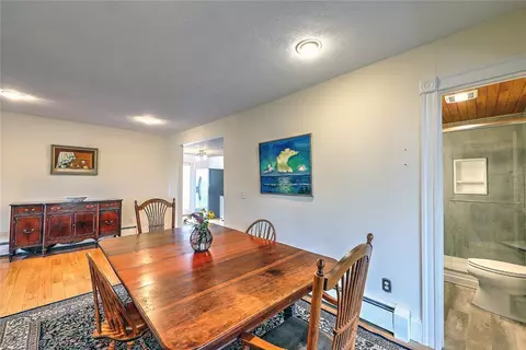 Dining - 141 Shawomet Ave, Warwick, RI 02889 photo 4 of 4