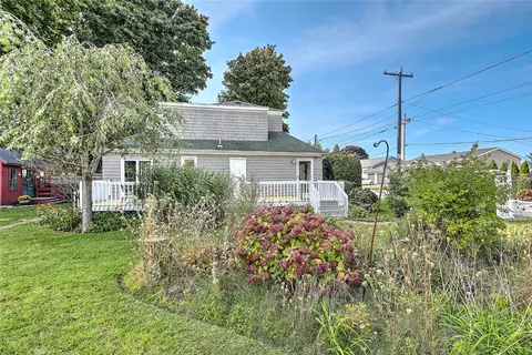 Exterior - 141 Shawomet Ave, Warwick, RI 02889 photo 4 of 18