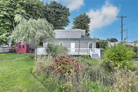 Exterior - 141 Shawomet Ave, Warwick, RI 02889 photo 12 of 18