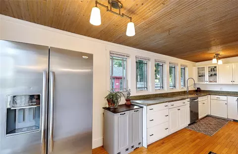 Kitchen - 141 Shawomet Ave, Warwick, RI 02889 photo 3 of 3