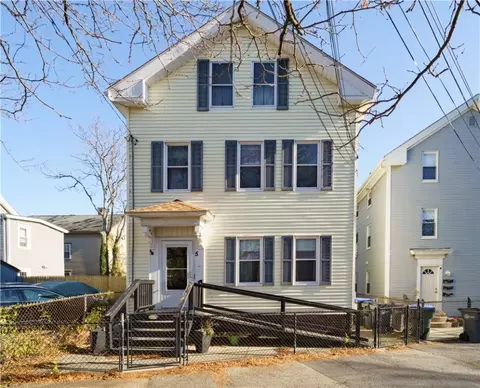 5 Goulding St, Providence, RI 02906