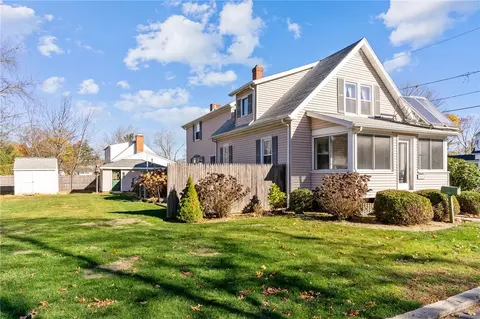 165 Vaughn Ave, Warwick, RI 02886