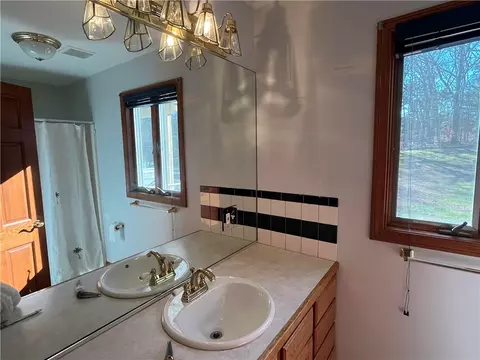 83 Old Post Rd, Westerly, RI 02891 photo 17