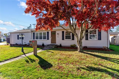 97 Becker Ave, East Providence, RI 02915