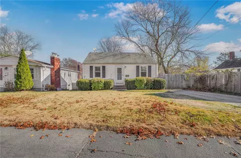 85 Forbes St, East Providence, RI 02915