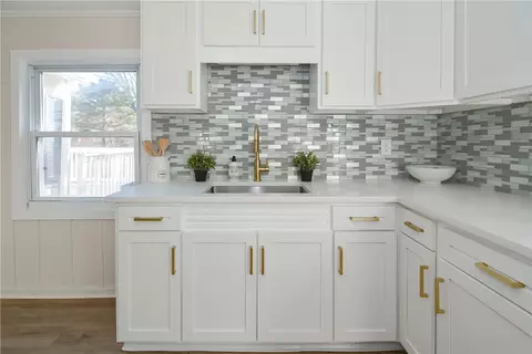 Kitchen - 630 Cooper Hill Rd, Mapleville, RI 02839 photo 2 of 2
