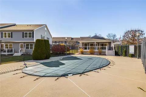 Exterior - 200 Post Rd #504, Warwick, RI 02888 photo 7 of 9