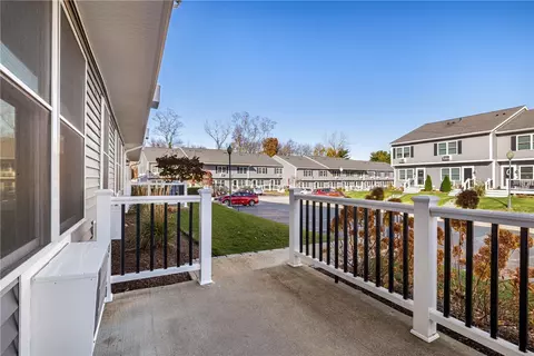 Exterior - 200 Post Rd #504, Warwick, RI 02888 photo 4 of 9