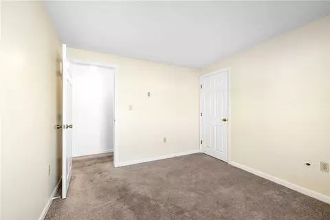 Bedroom - 200 Post Rd #504, Warwick, RI 02888 photo 3 of 5