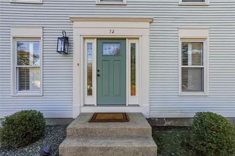 Exterior - 32 Martingale Dr, Warwick, RI 02886 photo 4 of 9