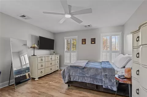 Bedroom - 32 Martingale Dr, Warwick, RI 02886 photo 4 of 6