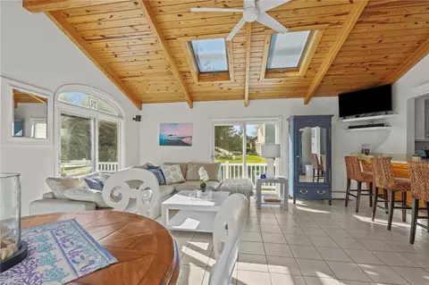 Living - 32 Martingale Dr, Warwick, RI 02886 photo 1 of 2