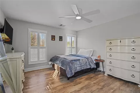 Bedroom - 32 Martingale Dr, Warwick, RI 02886 photo 5 of 6