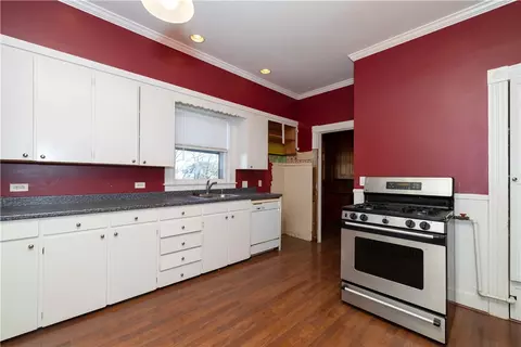 453 Summer St, Woonsocket, RI 02895 photo 9