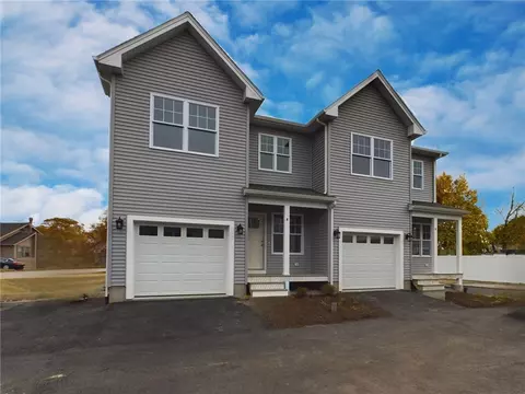 68 Greene St #4, Warwick, RI 02886