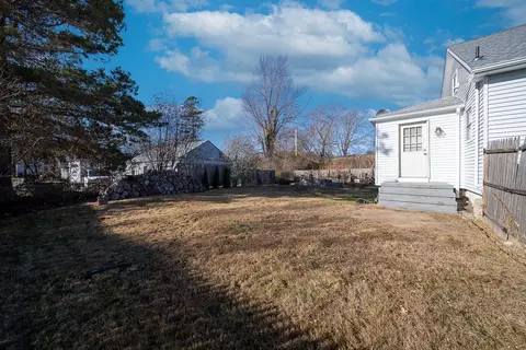 Exterior - 16 Pinehurst Rd, Coventry, RI 02816 photo 6 of 7