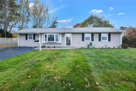 45 Lockwood Cir, Swansea, MA 02777