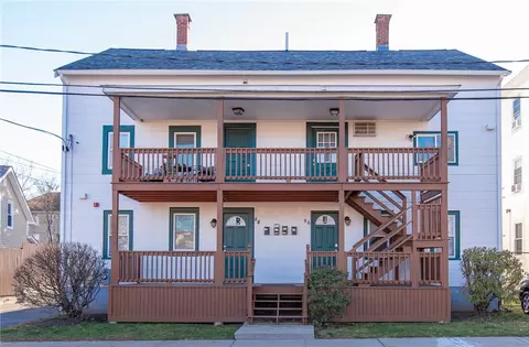 84 Northeast St, Woonsocket, RI 02895
