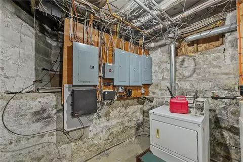 354 Providence St, Woonsocket, RI 02895 photo 32