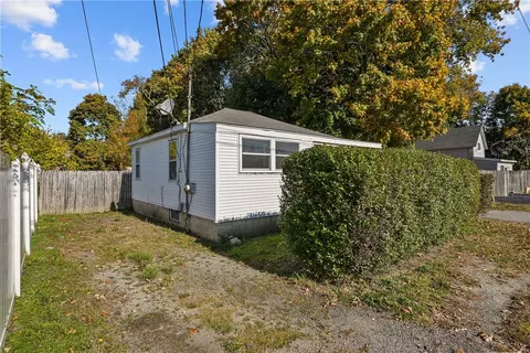 Exterior - 91 Harvard Ave, Warwick, RI 02889 photo 2 of 5