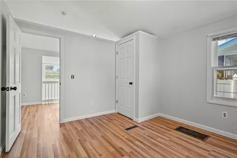 Bedroom - 91 Harvard Ave, Warwick, RI 02889 photo 3 of 4
