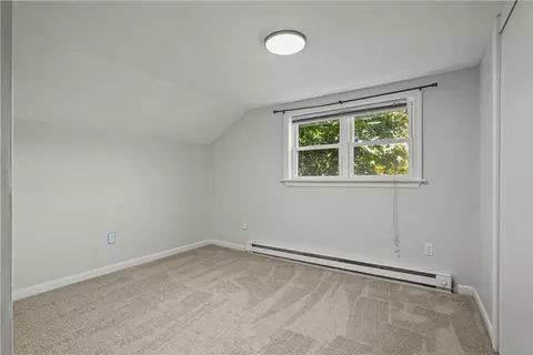 Bedroom - 91 Harvard Ave, Warwick, RI 02889 photo 1 of 4