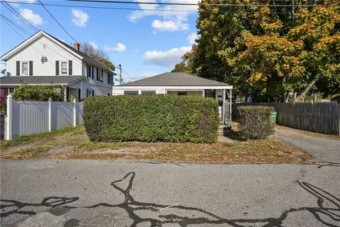 Exterior - 91 Harvard Ave, Warwick, RI 02889 photo 5 of 5