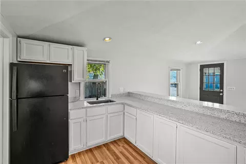 Kitchen - 91 Harvard Ave, Warwick, RI 02889 photo 4 of 5