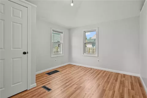 Bedroom - 91 Harvard Ave, Warwick, RI 02889 photo 2 of 4