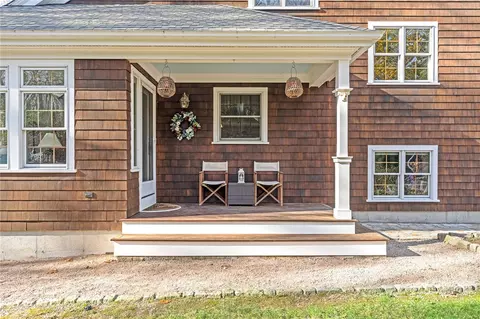 9 Sylvan Ln, Westerly, RI 02891 photo 3