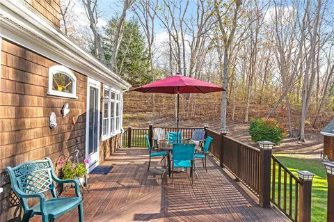 9 Sylvan Ln, Westerly, RI 02891 photo 28