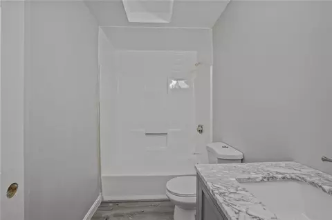 Bath - 127 Bleachery Ct, Warwick, RI 02886 photo 1 of 2