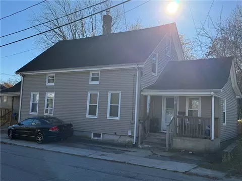 34 Willow St, West Warwick, RI 02893