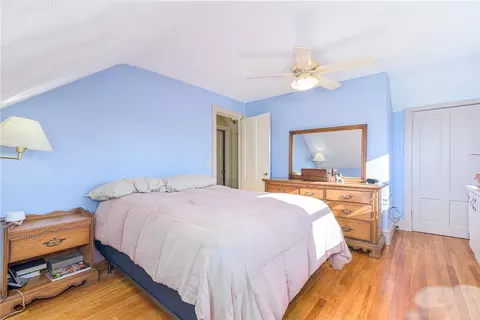Bedroom - 43 Chester Ave, Warwick, RI 02889 photo 2 of 7