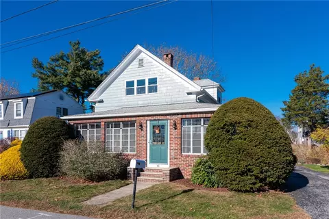 Exterior - 43 Chester Ave, Warwick, RI 02889 photo 2 of 14