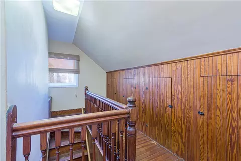 Entry Way - 43 Chester Ave, Warwick, RI 02889 photo 3 of 3