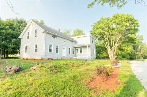 379 North Rd, Scituate, RI 02831
