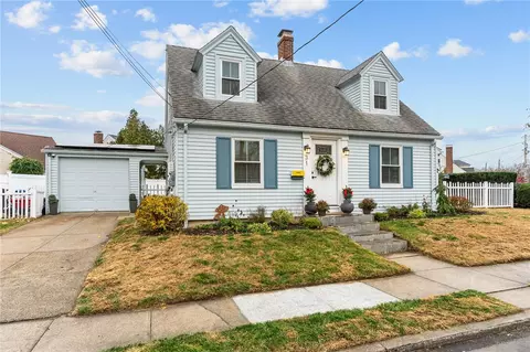 Exterior - 31 Intervale Rd, Cranston, RI 02910 photo 7 of 7